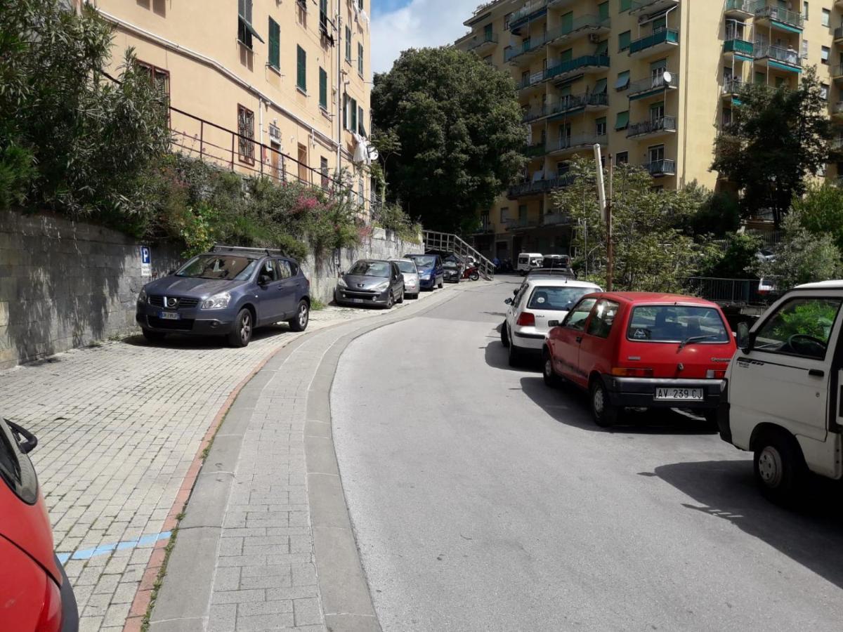 B&Beuropa Genua Exteriör bild